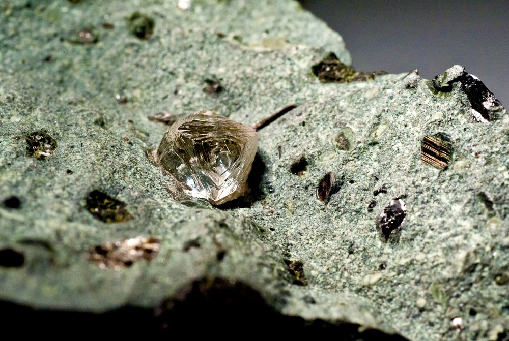 Diamond in kimberlite matrix from South Africa (source: Wikimedia Commons).